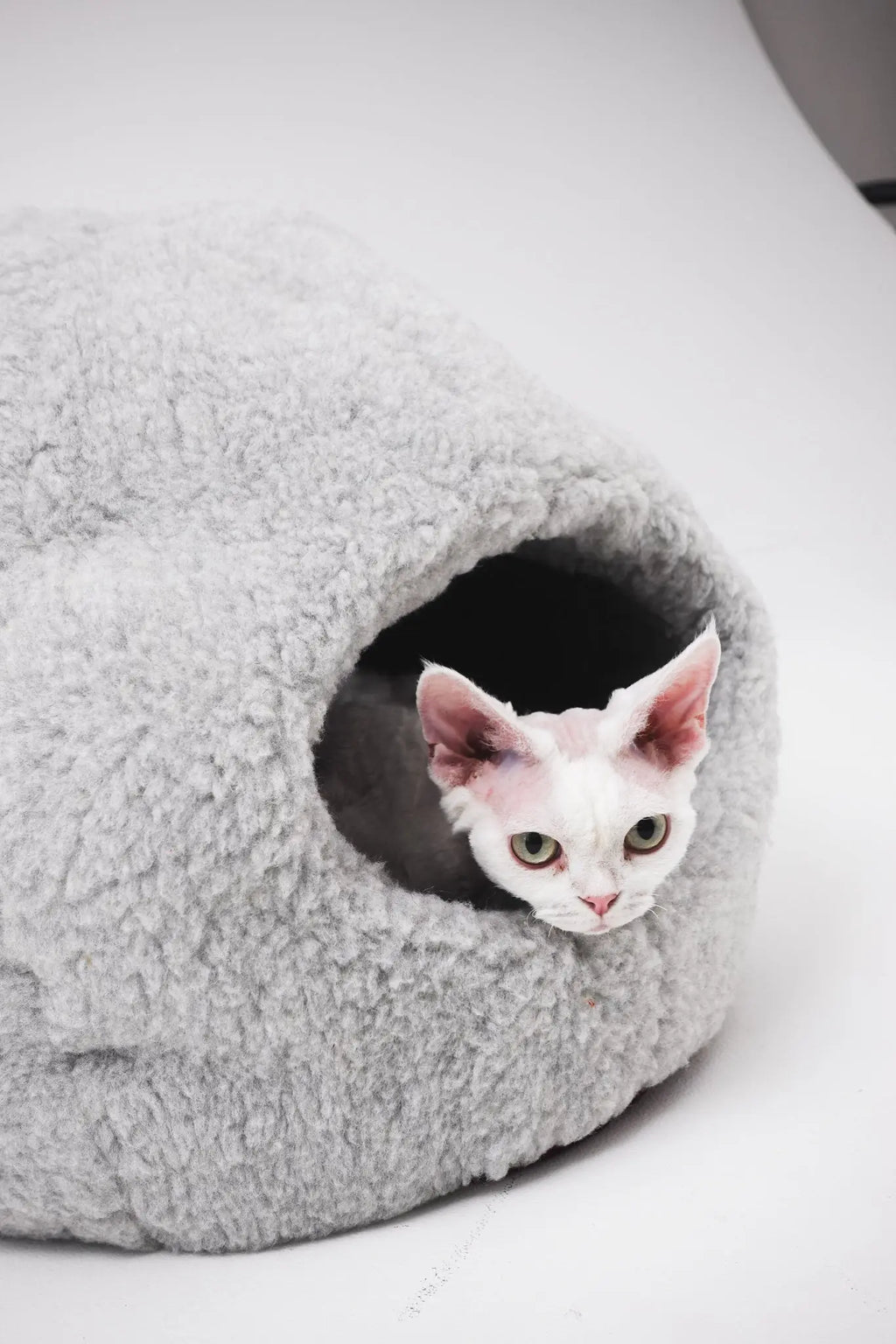 Nest Natural Woolen Pet Bed - Gray MellowConceptStore