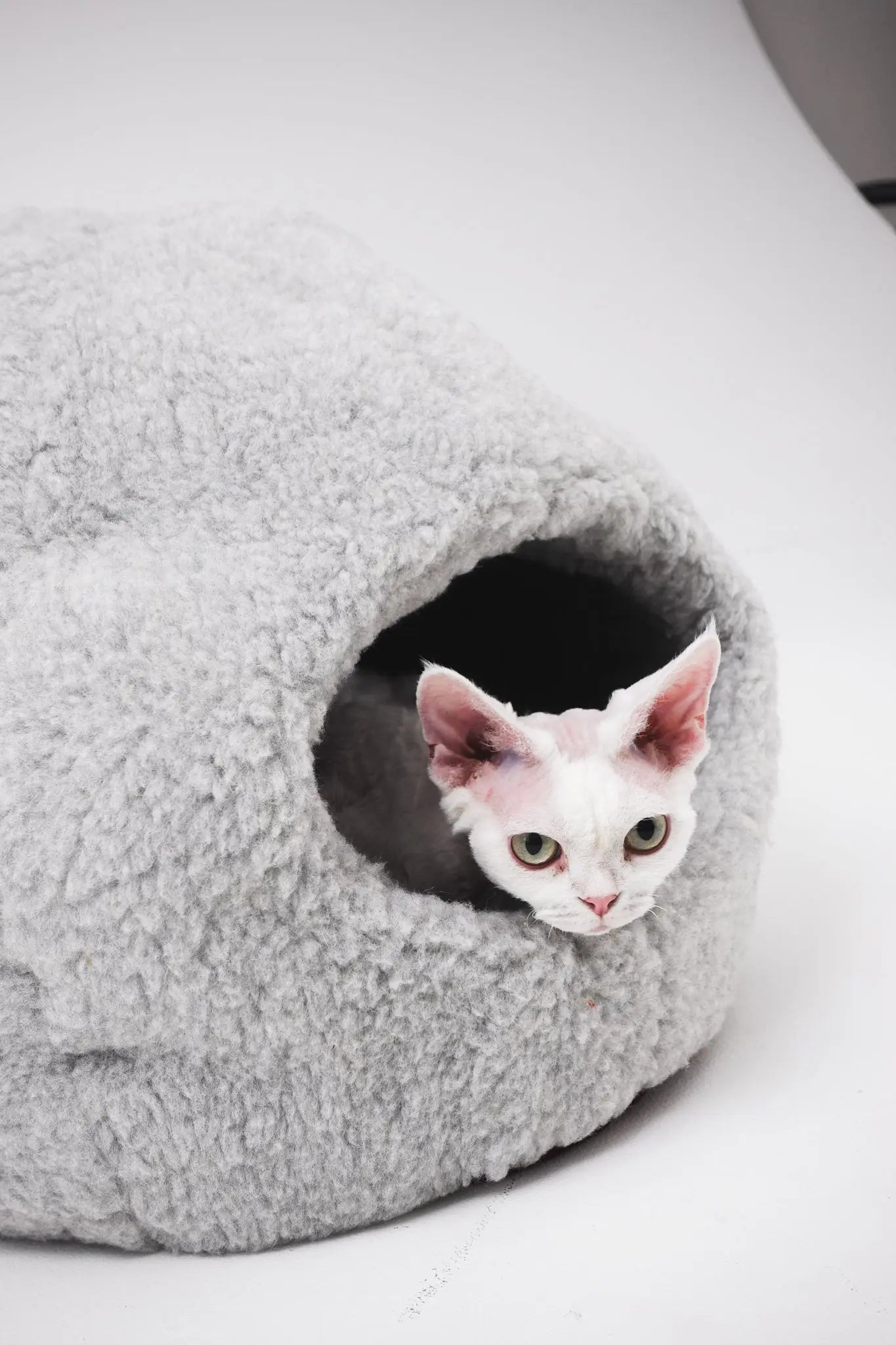 Nest Natural Woolen Pet Bed - Gray MellowConceptStore