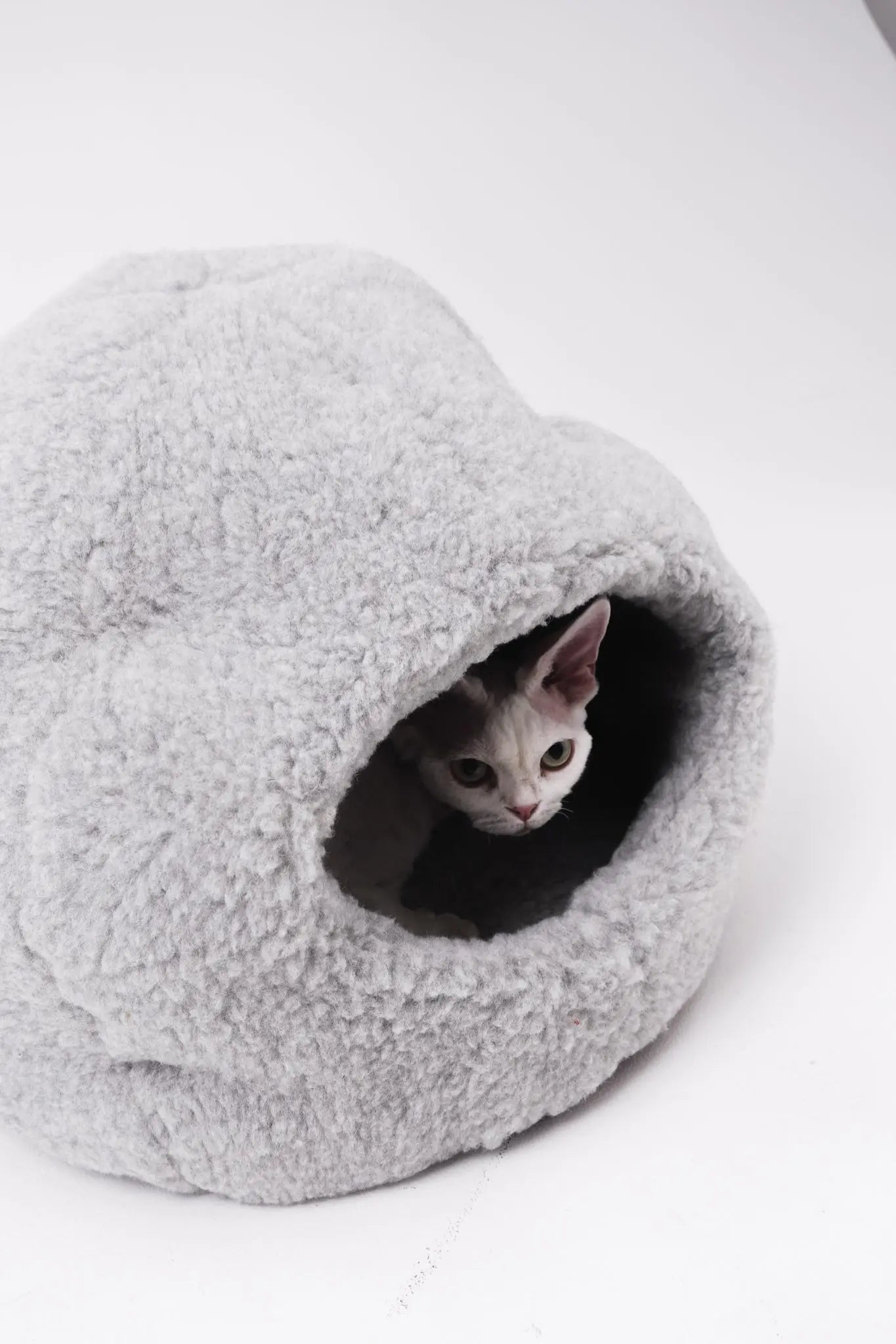 Nest Natural Woolen Pet Bed - Gray MellowConceptStore