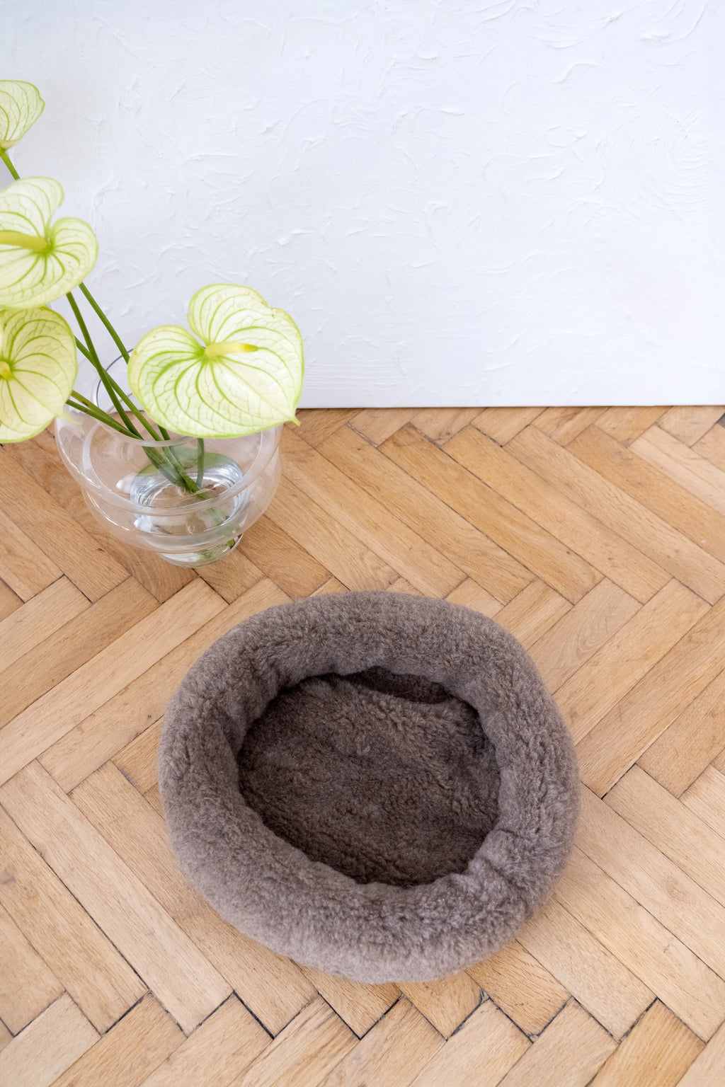 Round Natural Wool Pet Bed - Beige Mellow Pet Store